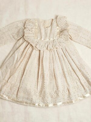 dress_flatlay_1080x1080