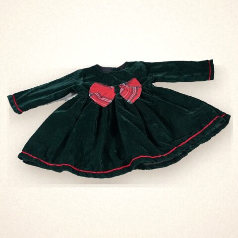 holiday-velvet-dress_flatlay_1080x1350